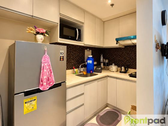 Twin Oaks Place condo in Mandaluyong — photo 4