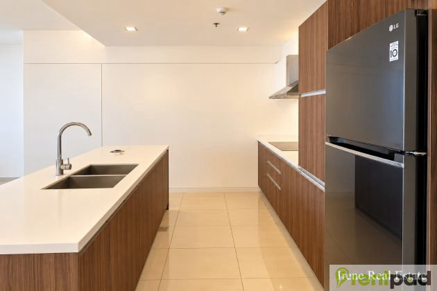 East Gallery Place condo in BGC — photo 12