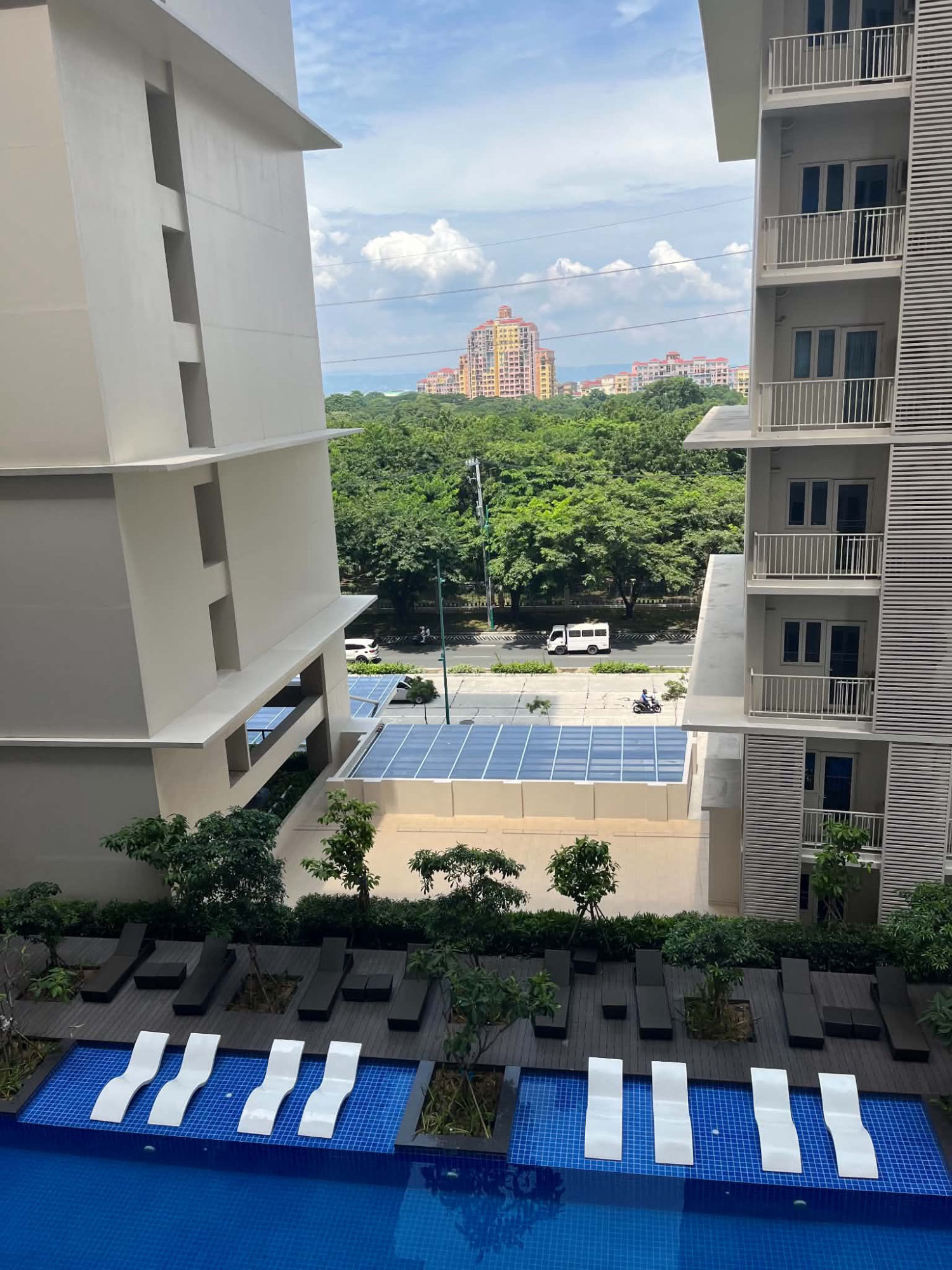 Park McKinley West condo in BGC — photo 4