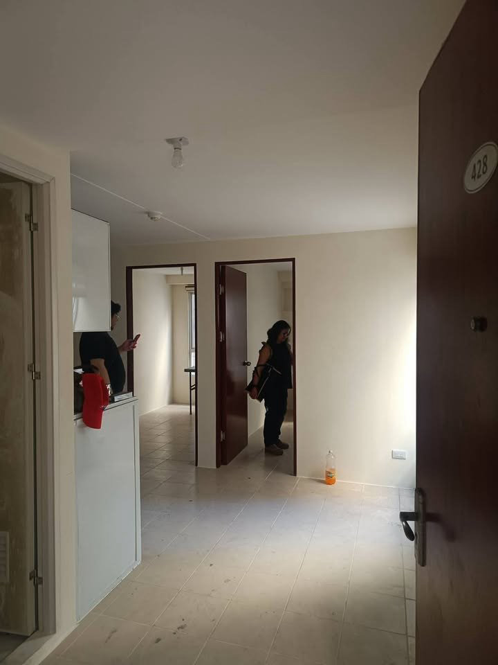 Urban Deca Homes Manila condo in Manila — photo 8