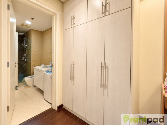 Twin Oaks Place condo in Mandaluyong — photo 2