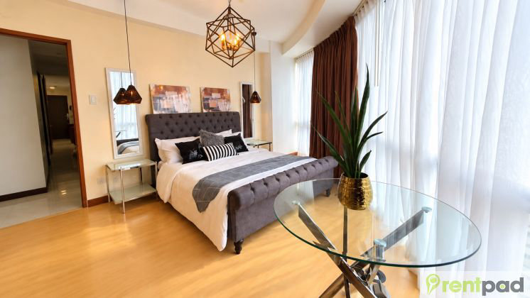 Central Park West condo in BGC — photo 3