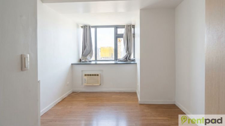 Solstice Tower condo in Makati — photo 3