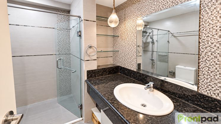 Flair Towers condo in Mandaluyong — photo 17