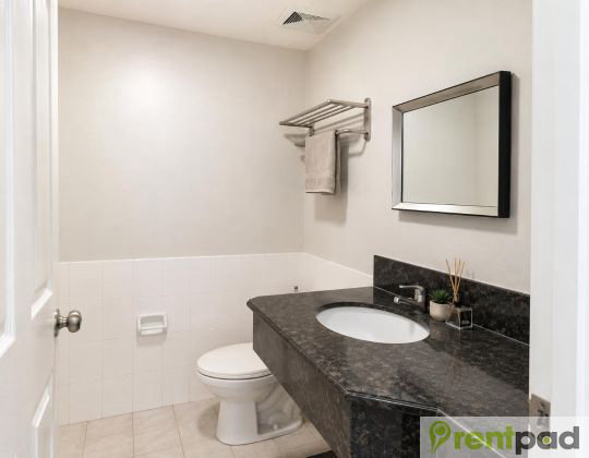 Flair Towers condo in Mandaluyong — photo 2