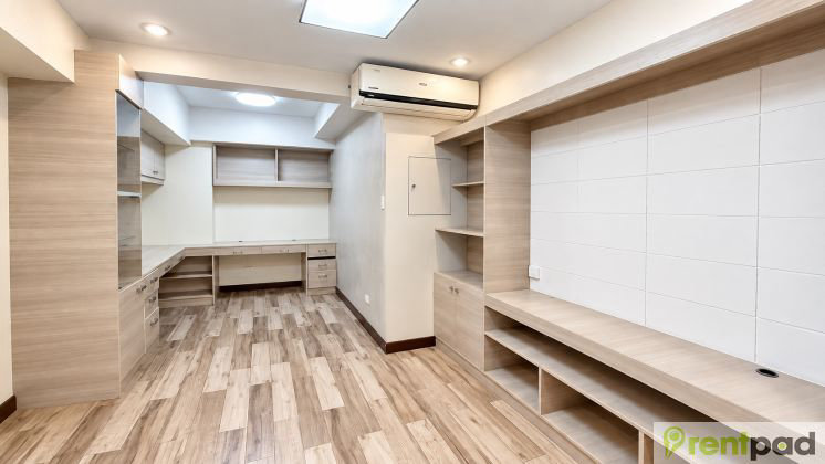 Flair Towers condo in Mandaluyong — photo 2