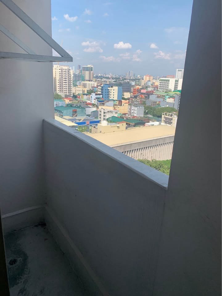 One Taft Residences condo in Manila — photo 6